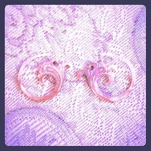 Vintage/ Grunge Amber-Colored Floral Wave-Earrings